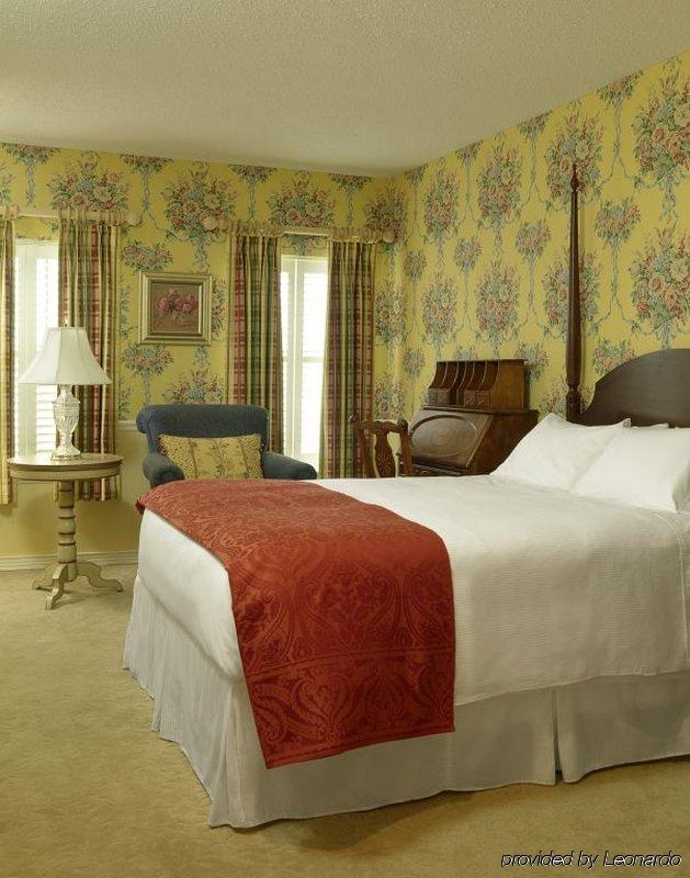Seven Gables Inn, St Louis West, A Tribute Portfolio Hotel Clayton Zimmer foto